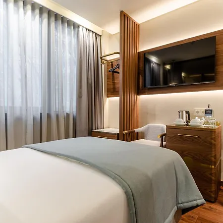 Готель Turim Av. Liberdade 4*