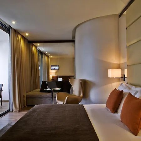 Turim Av. Liberdade Отель 4*